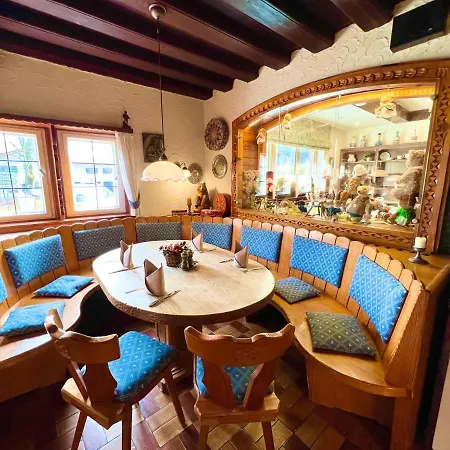 Bärenstüberl Hotel 3*